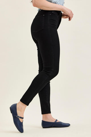 *NEW* Judy Blue | High Rise SIENNA Skinny | Black