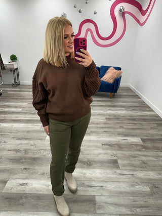 Lively Cable Knit Sweater | Brown