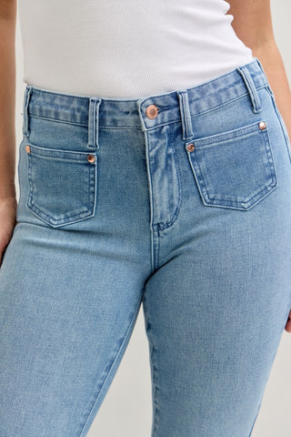 *NEW* Judy Blue | Mid Rise Contrast Bootcut | Clark