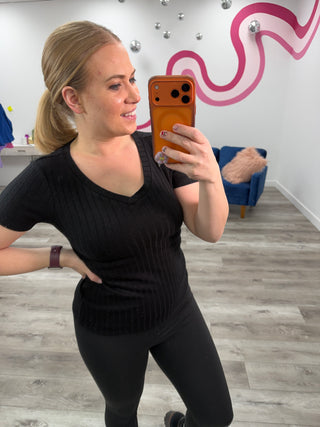 *BOXING DAY* Christa Ribbed Short Sleeve V Neck Top | Black