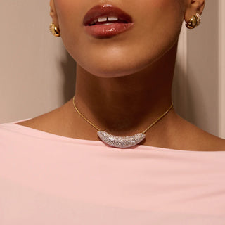 Hillberg & Berk | Curved Sparkle Necklace | Champagne