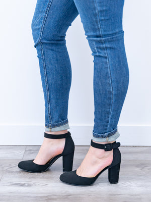 Kaili Ankle Strap Heels | Black