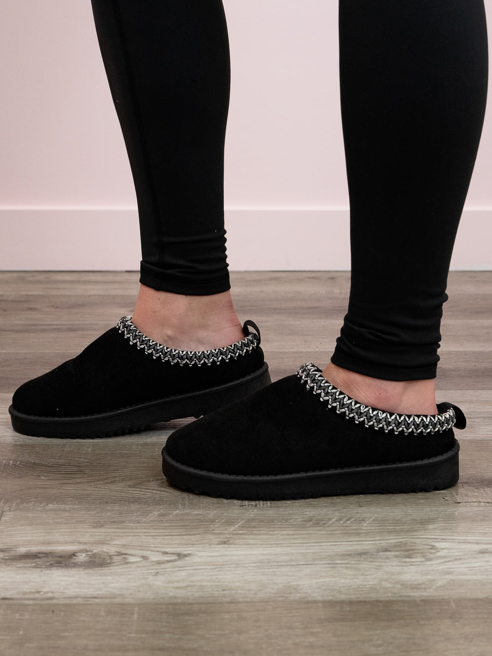 Annis Platform Mule | Black – Lavender & Lace Boutique
