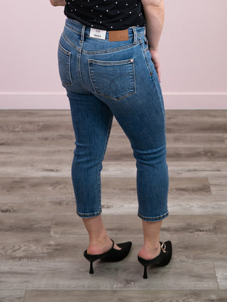 *NEW* Judy Blue | Mid Rise Capri Jean | Asher