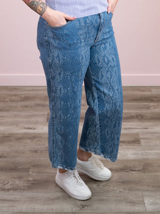 Judy Blue | High Rise Ankle Wide Python Jean | Gaege