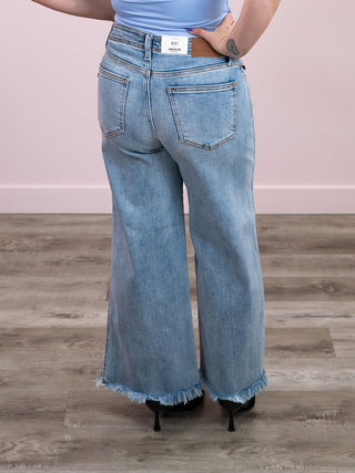*NEW* Judy Blue | Mid Rise Ankle Wide Jean | Rowan