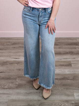 *NEW* Judy Blue | Mid Rise Ankle Wide Jean | Rowan