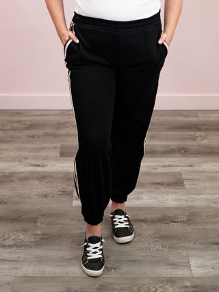 Ampersand | Comfort Zone Joggers | Fearless & Free