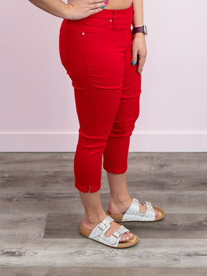 Hyperstretch Pull On Capri | Ruby Red