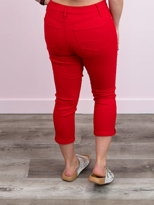 Hyperstretch Pull On Capri | Ruby Red