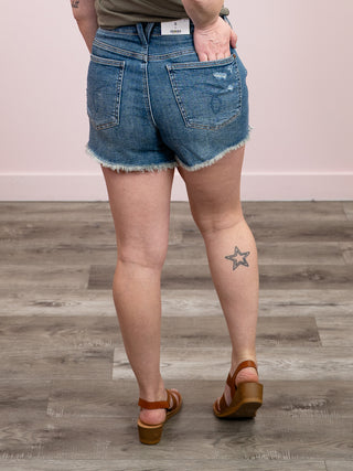*NEW* Judy Blue | High Rise Rigid Magic Cut Off Short | Toby