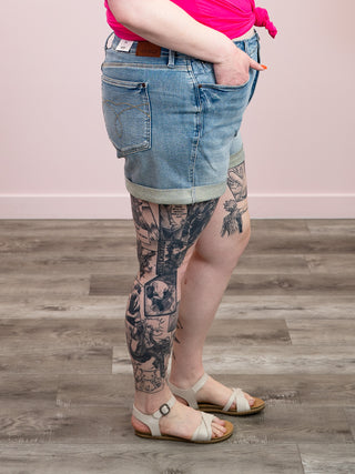 Judy Blue | High Rise Tummy Control Slim Short | Evan
