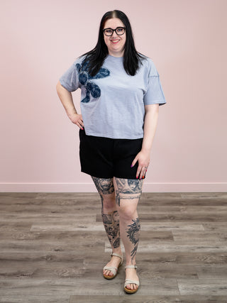 *NEW* Mixed Signals Floral Short Sleeve Slub Top | Grey