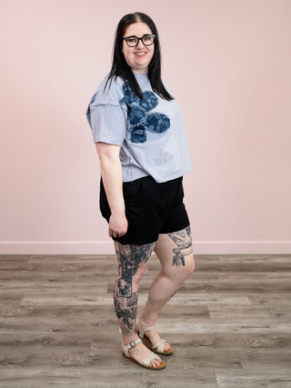 *NEW* Mixed Signals Floral Short Sleeve Slub Top | Grey