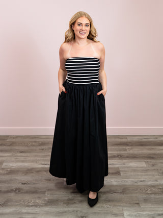 *NEW* Sway-cation Striped Strapless Dress | Black