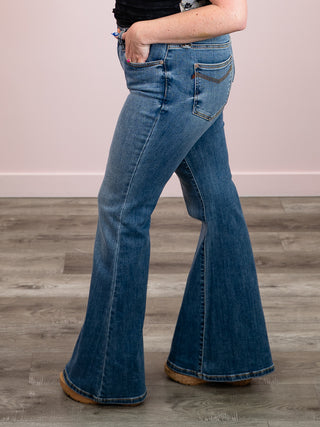 *NEW* Judy Blue | Mid Rise Bandana Jaqueline Flare Jean | Kai