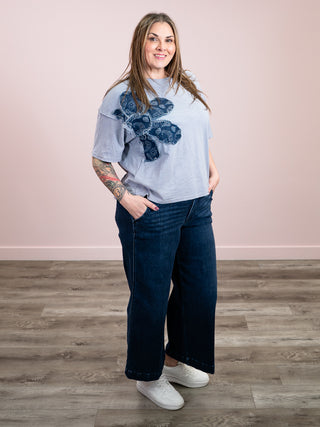 *NEW* Mixed Signals Floral Short Sleeve Slub Top | Grey
