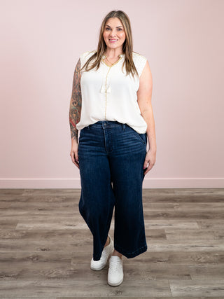 *NEW* DEX | Emily Beaded Contrast Sleeveless Blouse | Ecru & Pistachio