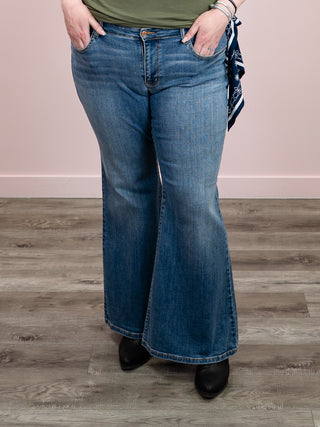 *NEW* Judy Blue | Mid Rise Bandana Jaqueline Flare Jean | Kai