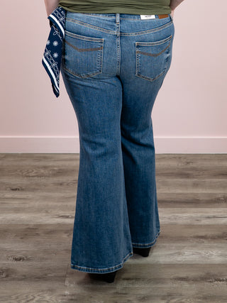*NEW* Judy Blue | Mid Rise Bandana Jaqueline Flare Jean | Kai