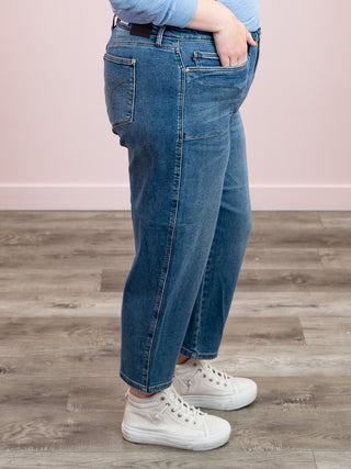 Judy Blue | High Rise | Mid Wash Soft Barrel | Keith