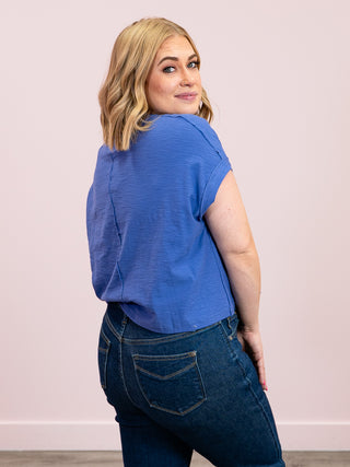 Colleen Round Neck Tee | Marlin