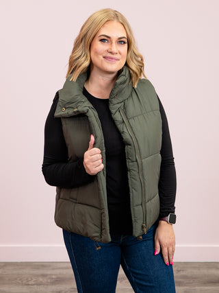 Basecamp Puffer Vest | Dark Olive