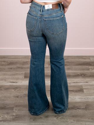 *NEW* Judy Blue | JAQUELINE Flare Jean | Dark Wash