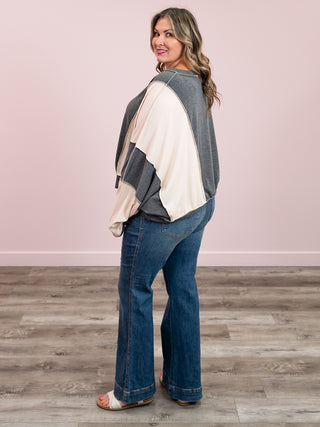 Lakelyn Colourblock Sweater | Charcoal