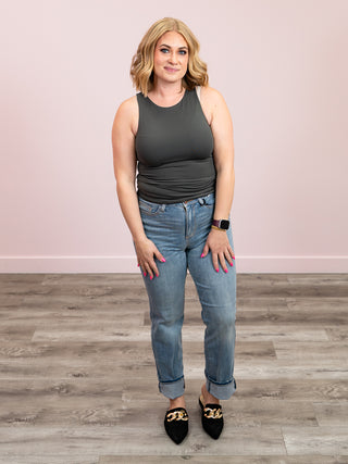 Judy Blue | High Rise Mid Wash Straight Fit Jean | Kyle