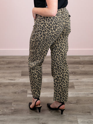 *NEW* Risen | Slouchy Leopard Barrel Pant | Coffee | Sabor
