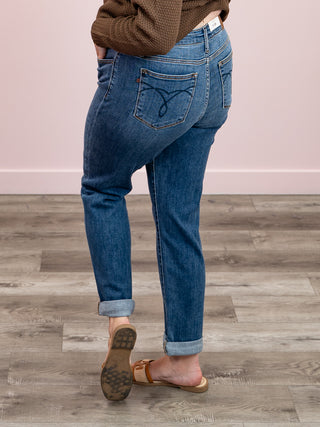 Judy Blue | Mid Rise | Mid Wash Cuffed Boyfriend | Brent