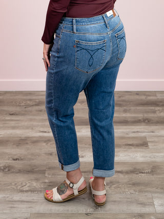 Judy Blue | Mid Rise | Mid Wash Cuffed Boyfriend | Brent