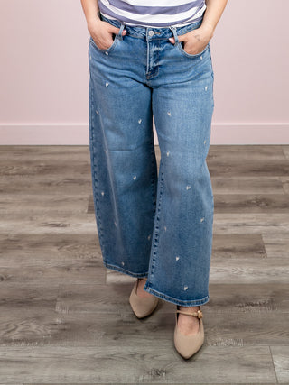 *NEW* Risen | Slouchy Cropped Barrel Heart Jeans | Medium | Kevin