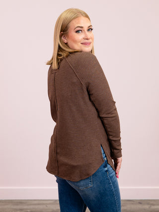 *NEW* Julianna Long Sleeve Waffle Top | Brown