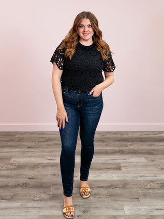 Langley Short Sleeve Crochet Top | Black