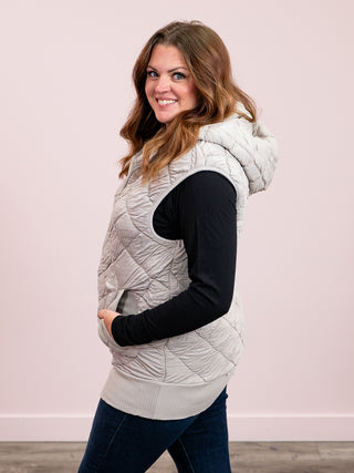 Covey Oversized Quilted Hooded Vest | Taupe
