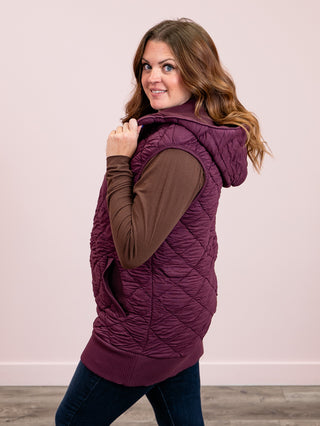 Covey Oversized Quilted Hooded Vest | Dark Plum