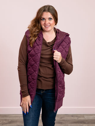 Covey Oversized Quilted Hooded Vest | Dark Plum
