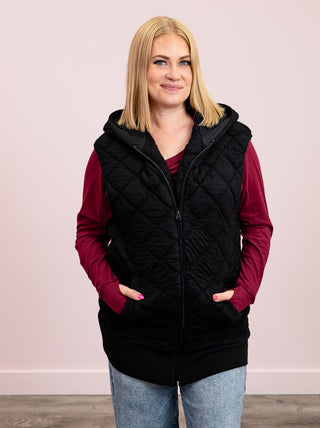 Covey Oversized Quilted Hooded Vest | Black