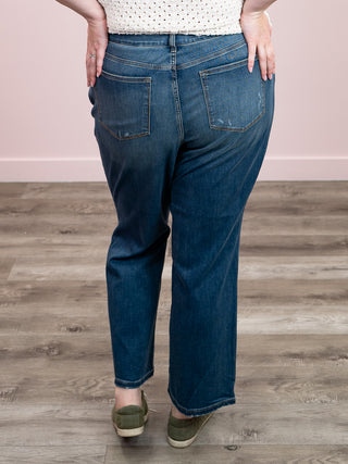 Judy Blue | High Rise Mid Wash Straight Fit Jean | Del