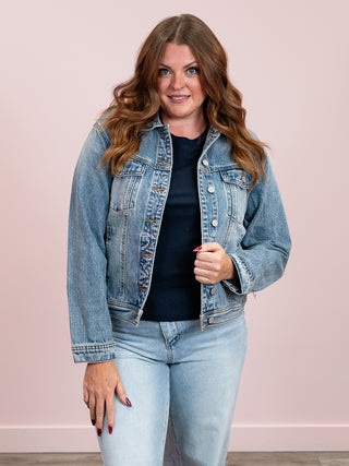 Judy Blue | Rigid Magic Boyfriend Jacket | Mid Wash | Maxx