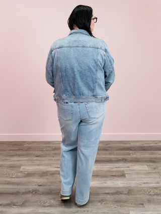Judy Blue | Rigid Magic Boyfriend Jacket | Mid Wash | Maxx