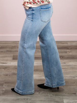 *NEW* Risen Jeans | High Rise | Light Wash Wide Leg | Brantley