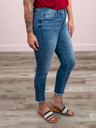 Judy Blue | High Rise | Mid Wash Tummy Control Skinny | Malcolm