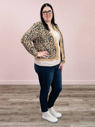 DEX | Miranda Crewneck Patterned Cardigan | Leopard