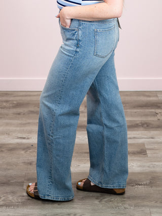 *NEW* RFM | Chloe High Rise Wide Leg Jeans | Light Wash