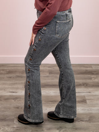 Judy Blue | High Rise | Grey Wash Western Bootcut | Leonard