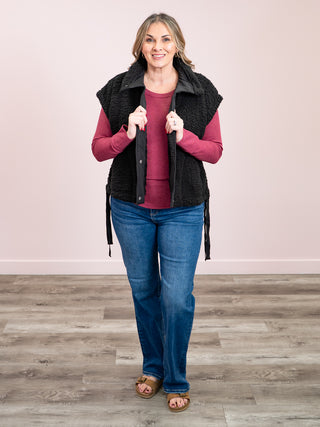 *NEW* Alaska Oversized Faux Fur Vest | Black