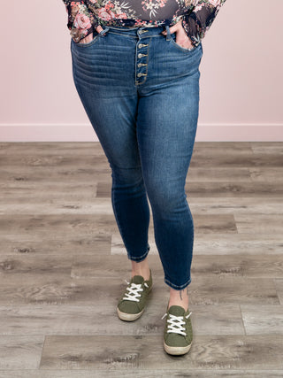 *NEW* Judy Blue | High Rise | Mid Wash Button Fly Skinny | Sammy